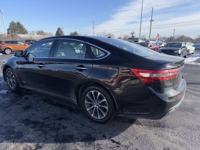 Used 2018 Toyota Avalon XLE Premium w/ All Weather Liner Package image 5