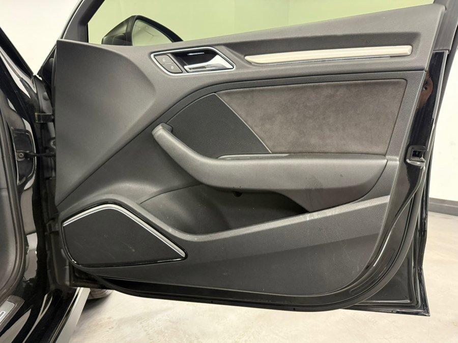 Used 2018 Audi RS 3 w/ Technology Package AWD/4WD image 28