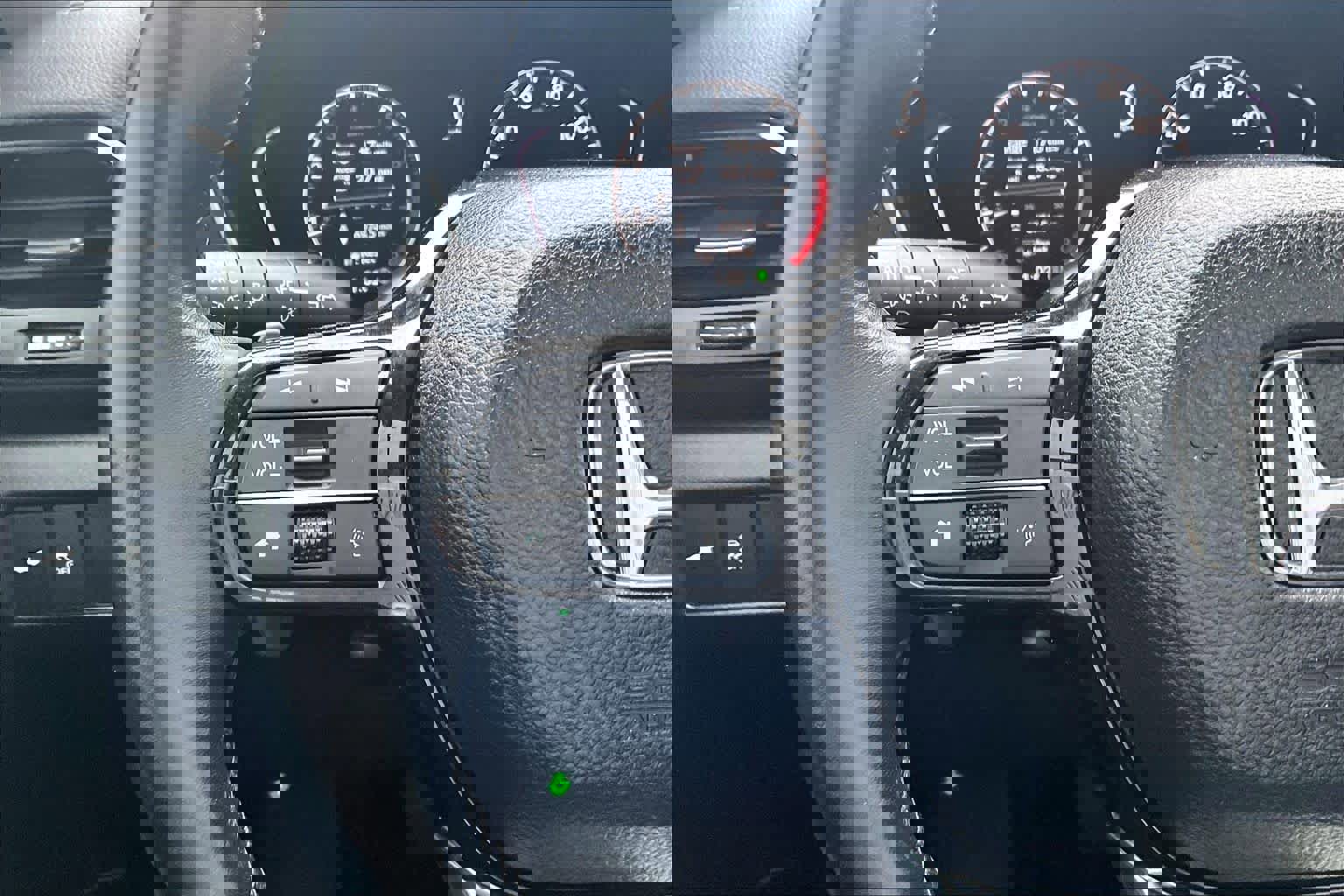 Used 2023 Honda Pilot Touring image 25