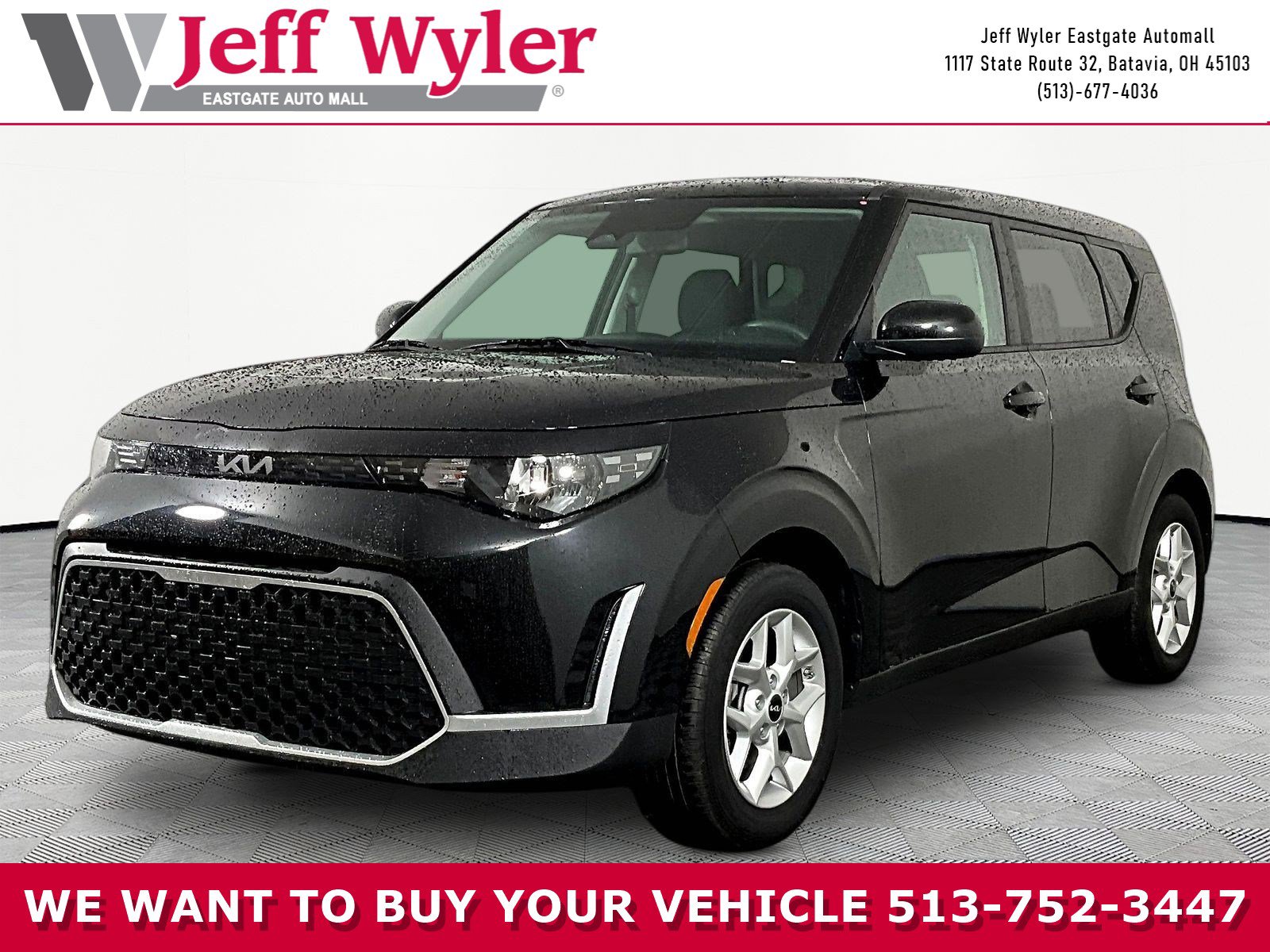 Used 2025 Kia Soul LX FWD image 1