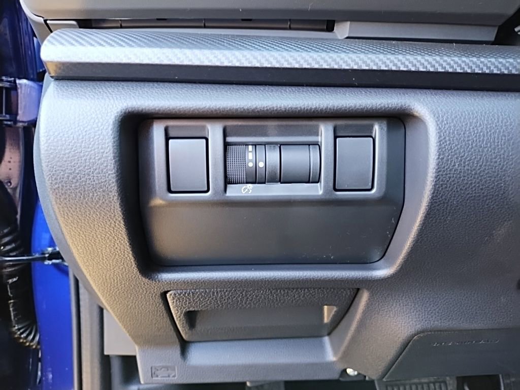 Used 2026 Subaru Crosstrek 2.0i Premium image 19