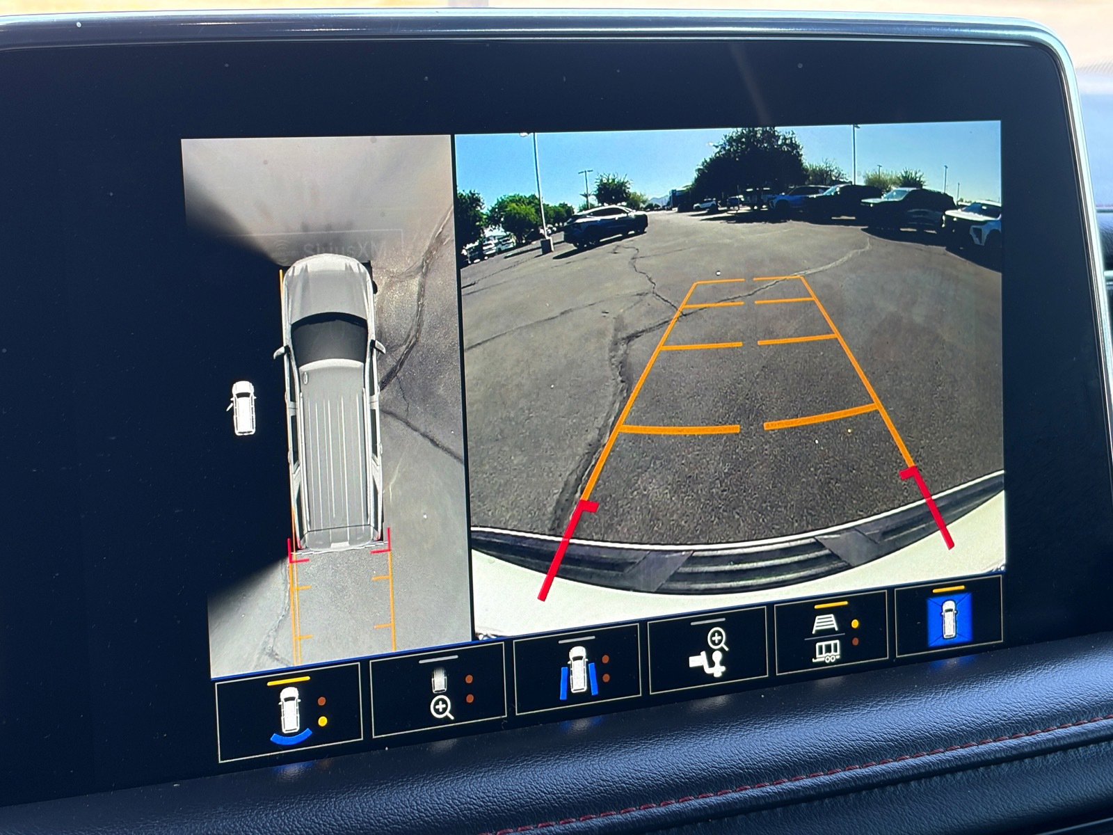 Used 2022 Chevrolet Tahoe RST w/ Sport Performance Package RWD image 25