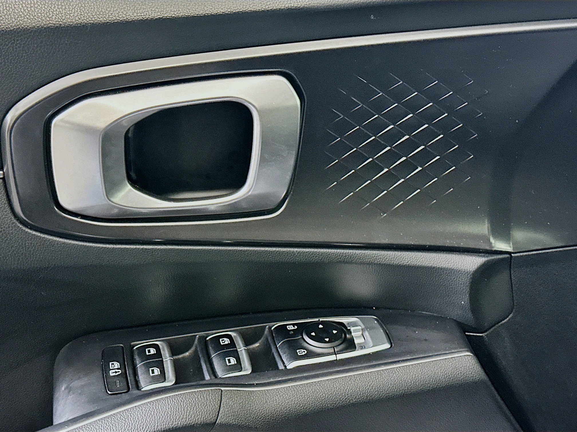 Used 2024 Kia Sorento S image 15