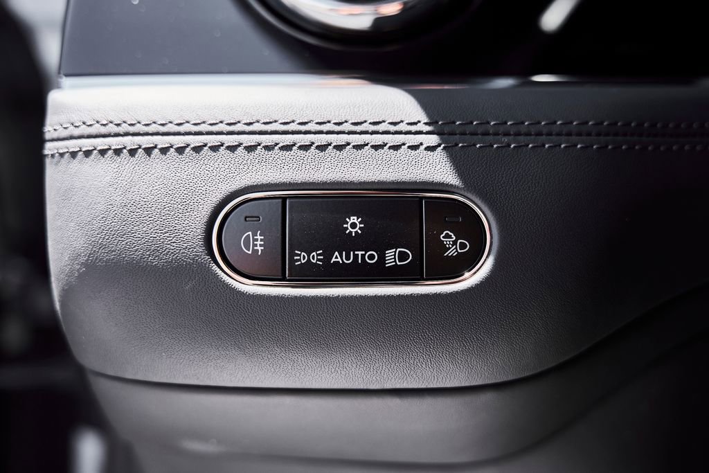 Used 2024 Bentley Bentayga AWD/4WD image 52