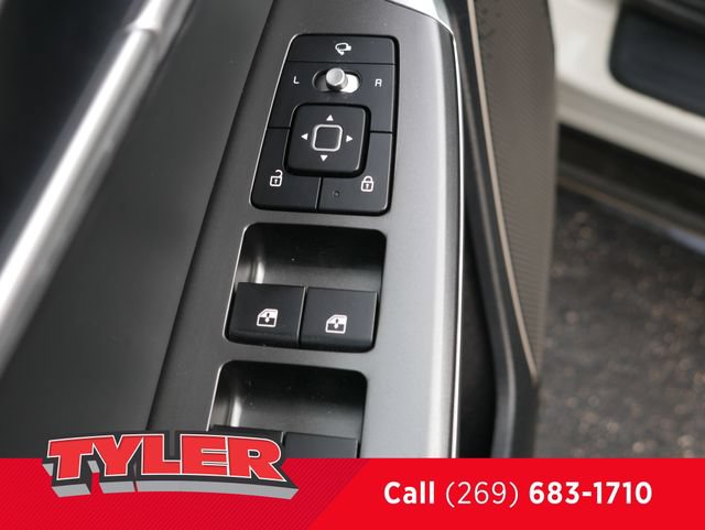 Used 2022 Kia EV6 Wind w/ Wind Technology Package AWD/4WD image 21
