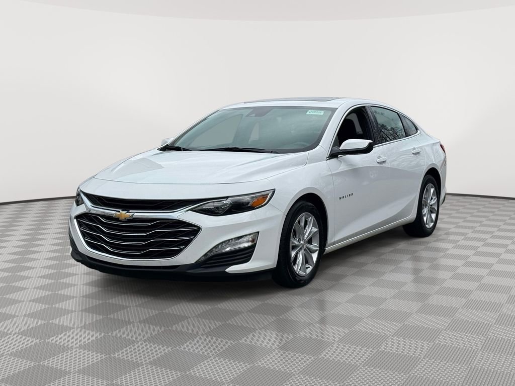 Used 2024 Chevrolet Malibu LT FWD image 2
