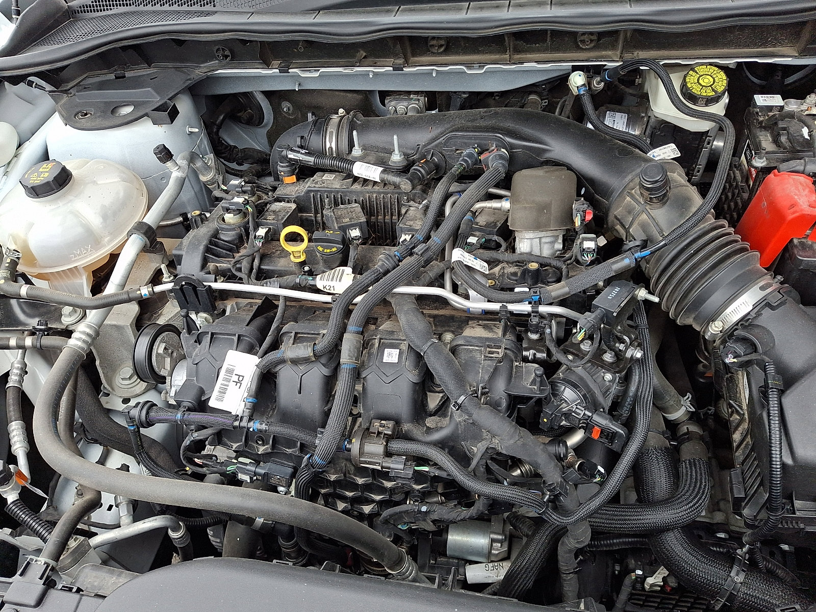 Certified 2020 Ford Escape SEL AWD/4WD image 28
