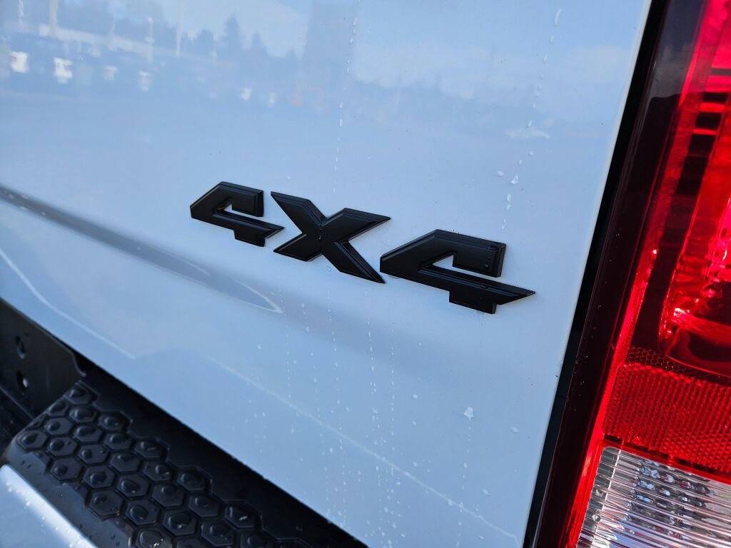 Used 2017 RAM 1500 Express w/ Express Value Package AWD/4WD image 12
