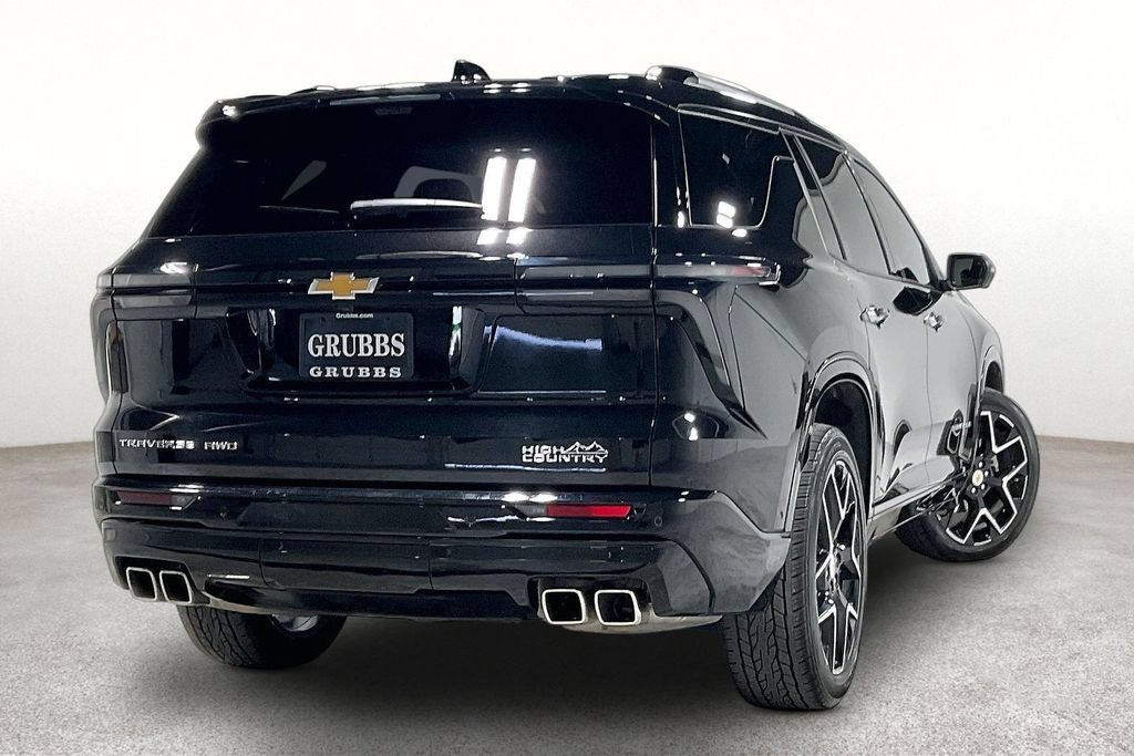 Used 2025 Chevrolet Traverse High Country w/ LPO, Floor Liner Package AWD/4WD image 2