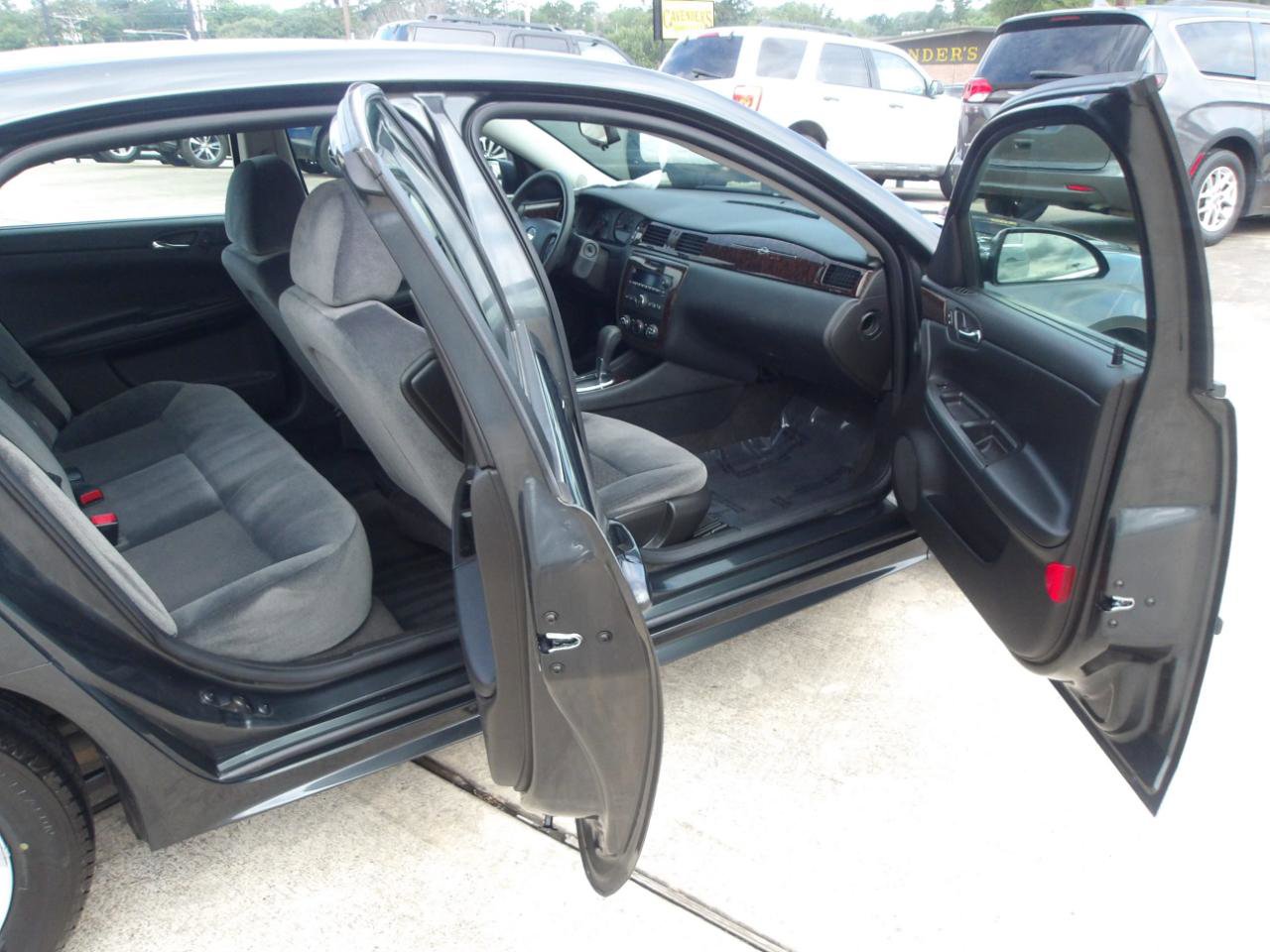 Used 2016 Chevrolet Impala Limited LS FWD image 6