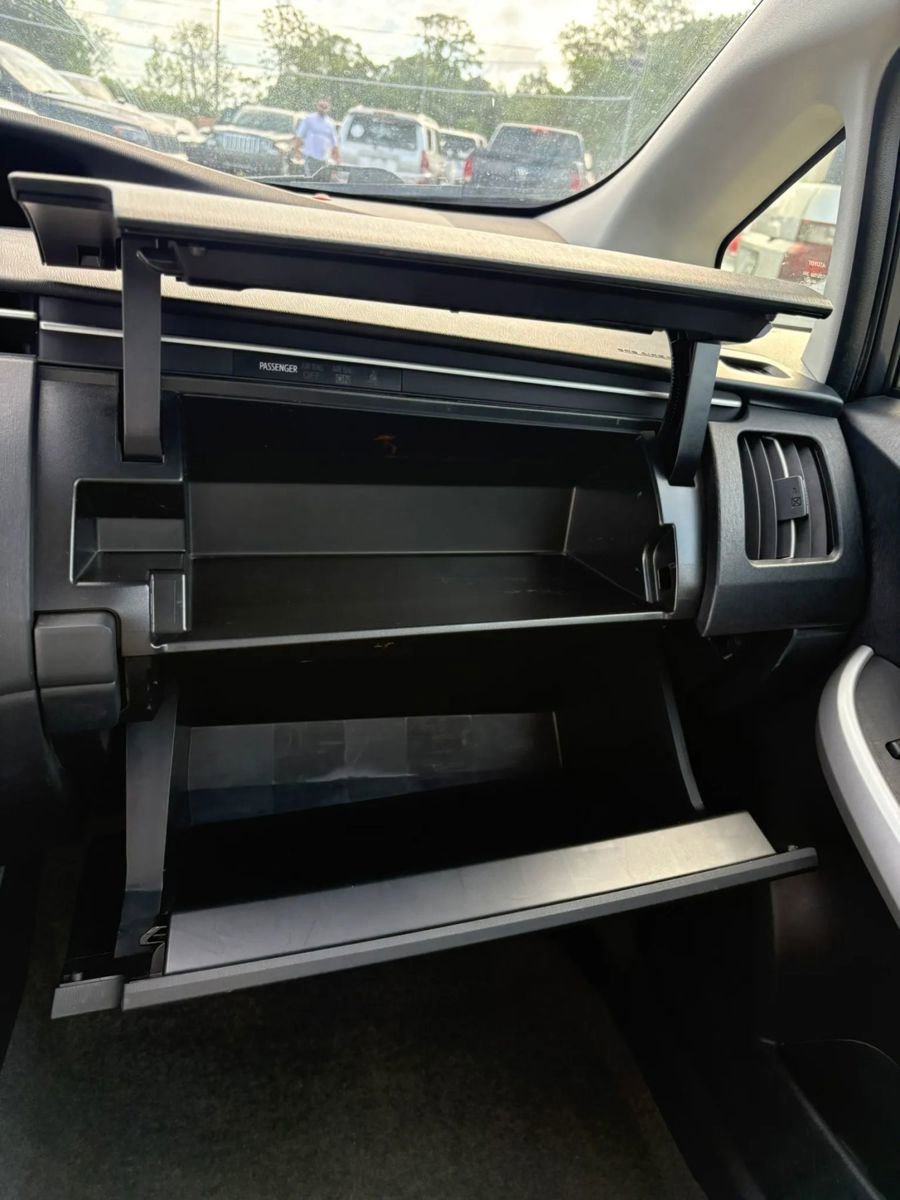 Used 2012 Toyota Prius Two FWD image 15