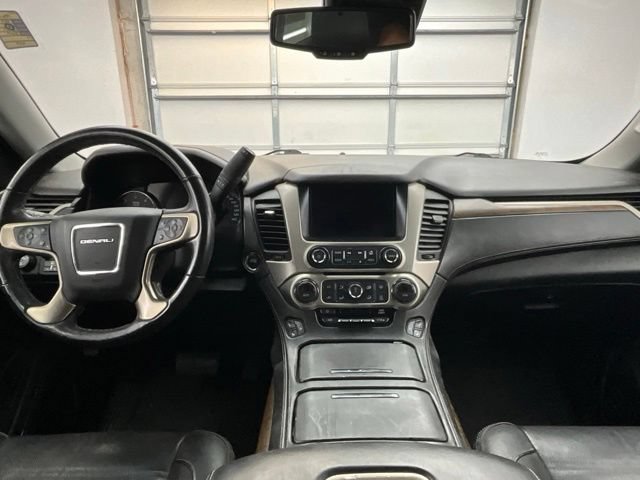 Used 2019 GMC Yukon XL Denali w/ Denali Ultimate Package AWD/4WD image 4