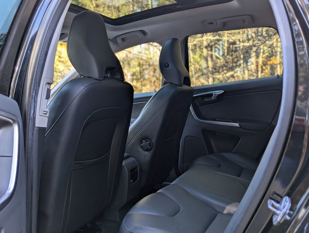 Used 2015 Volvo XC60 T5 Premier image 16