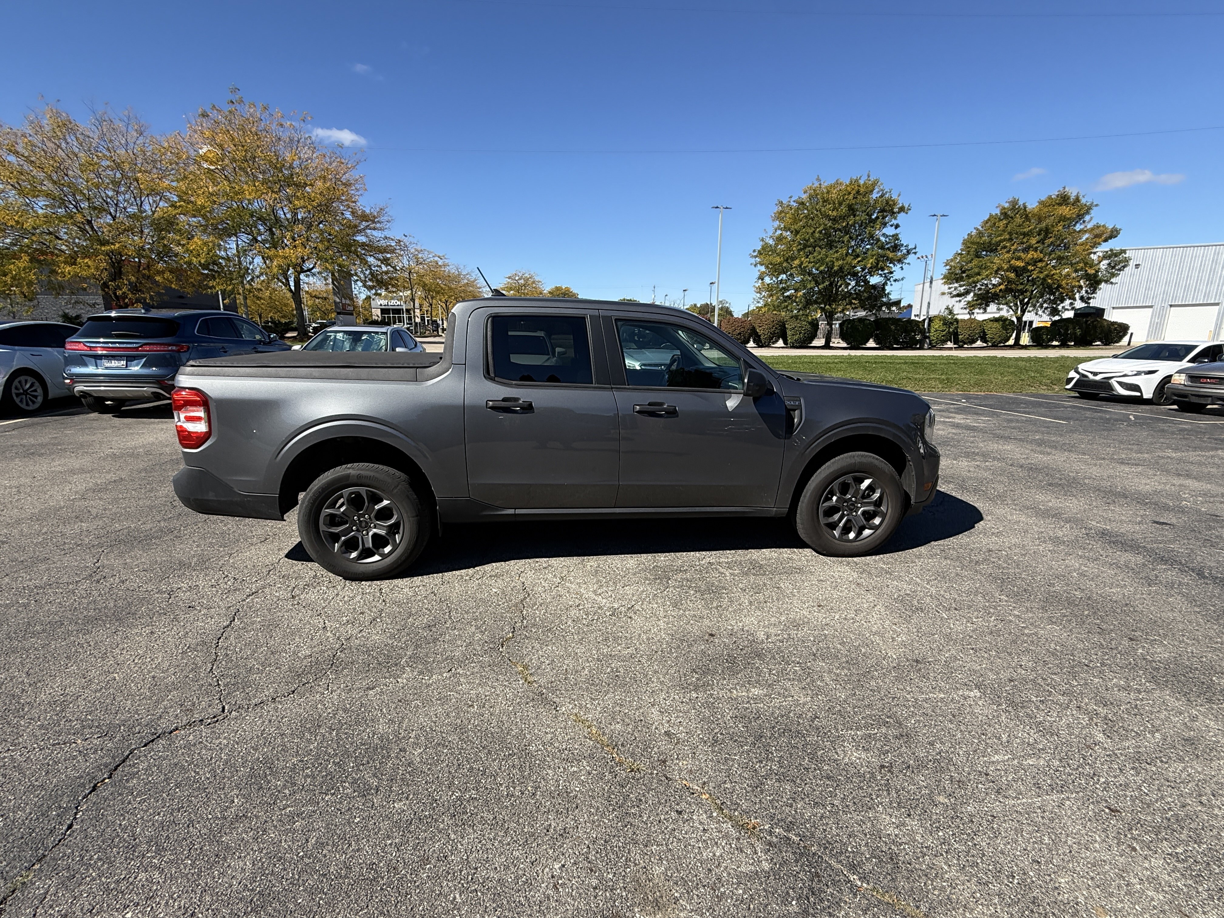 Used 2023 Ford Maverick XLT FWD image 4