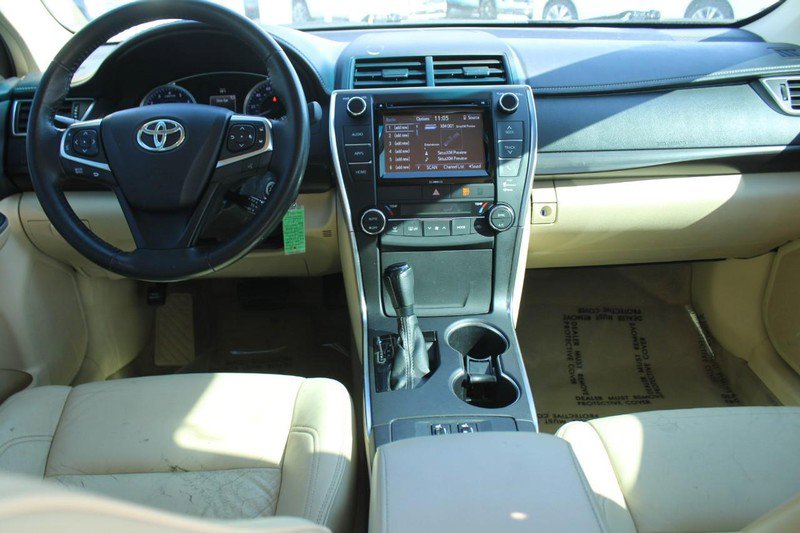 Used 2016 Toyota Camry XLE image 14