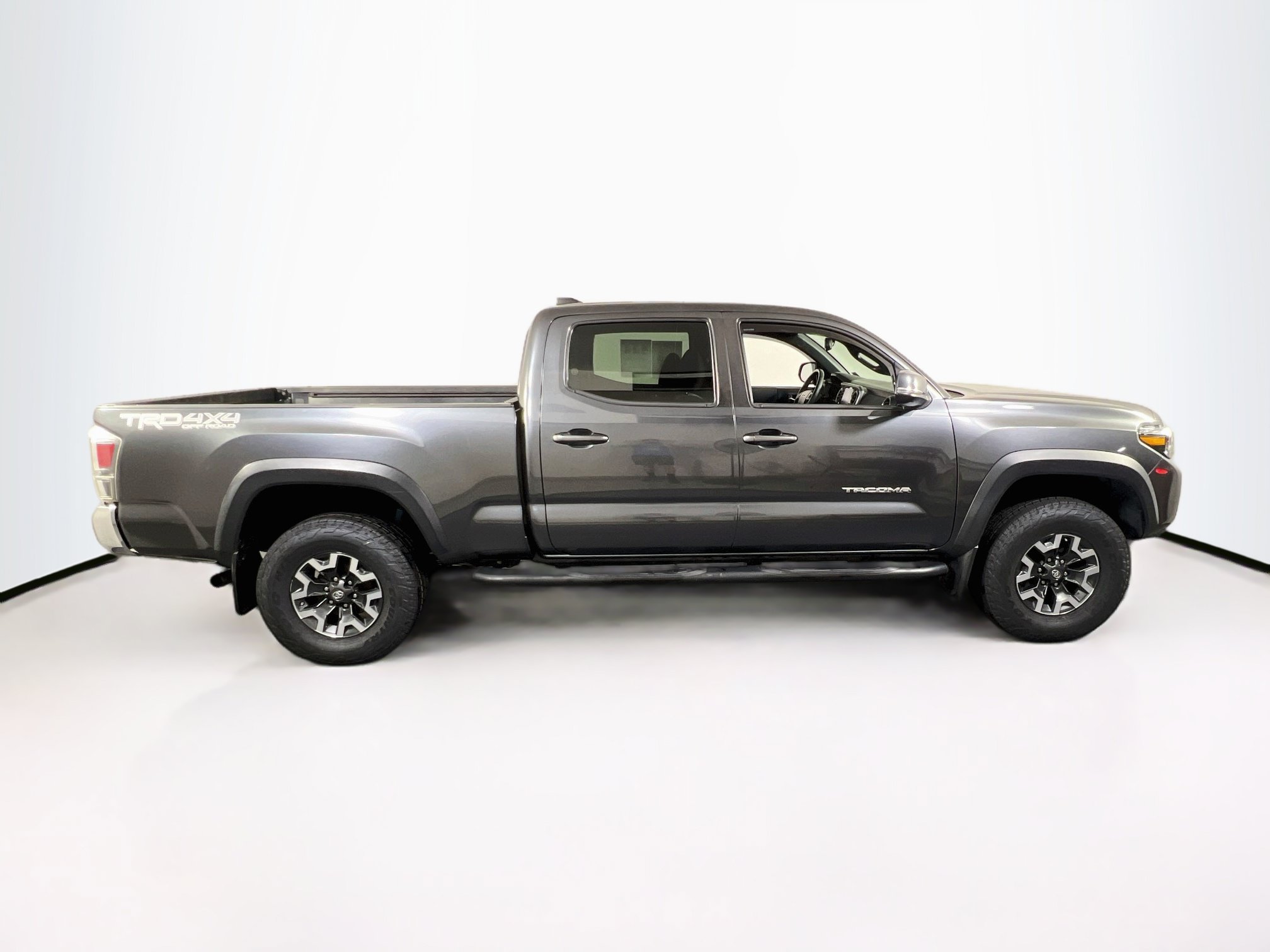 Used 2021 Toyota Tacoma TRD Off-Road AWD/4WD image 4