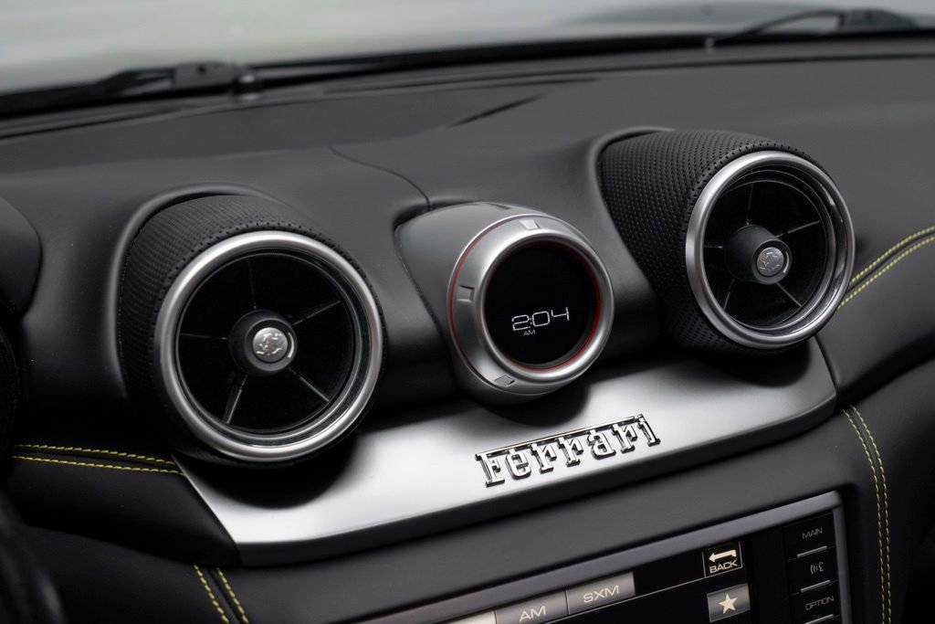 Used 2017 Ferrari California T image 26