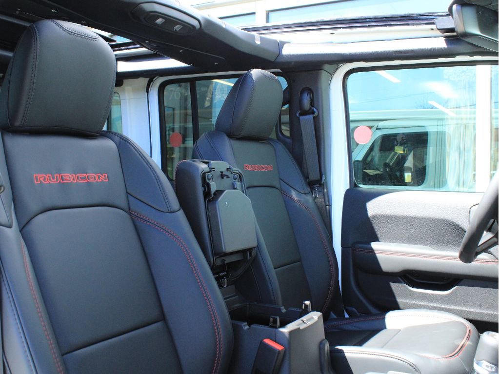 New 2026 Jeep Wrangler Unlimited Rubicon AWD/4WD image 23