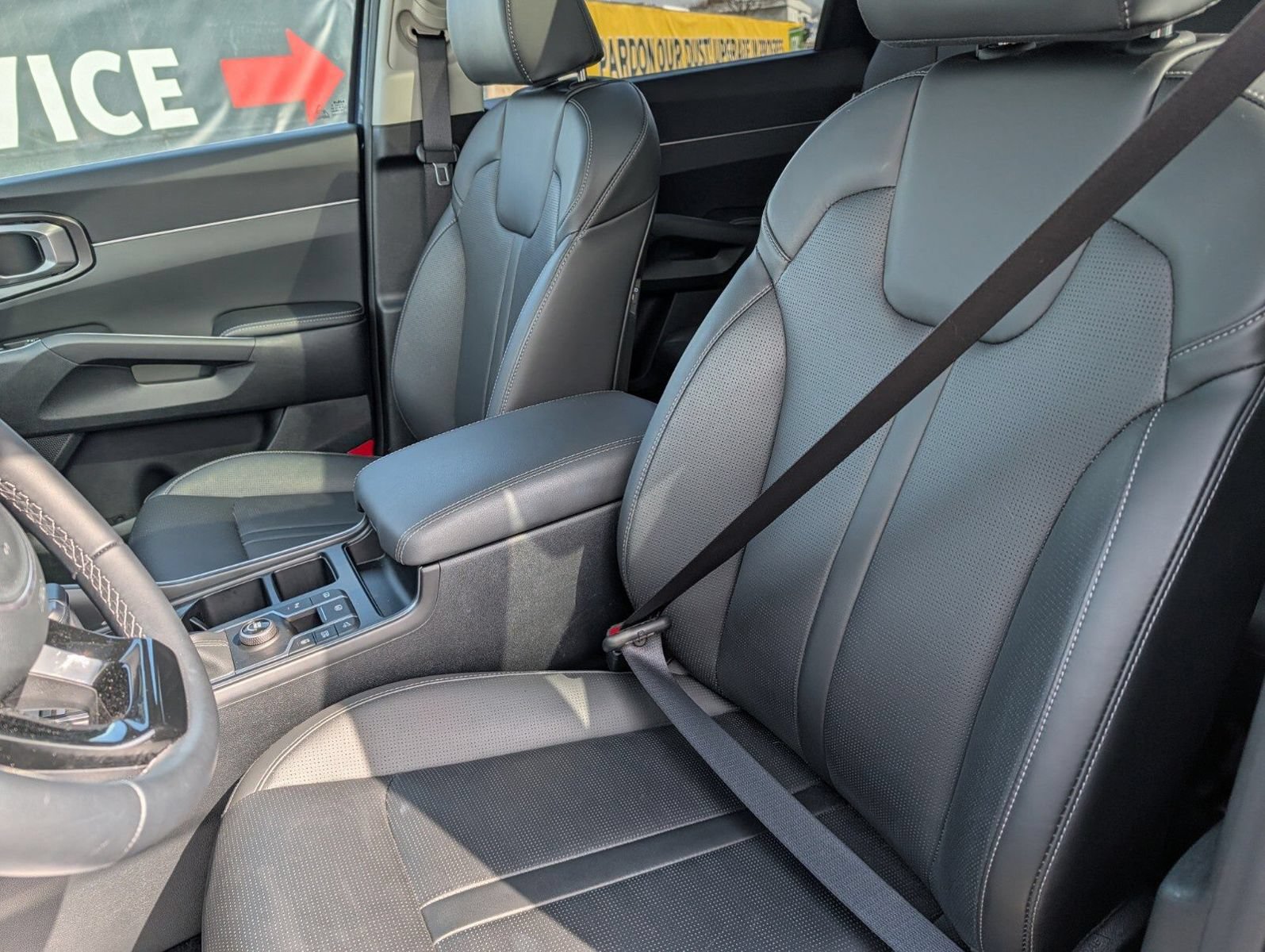 Used 2025 Kia Sorento S w/ Panoramic Sunroof Package FWD image 26