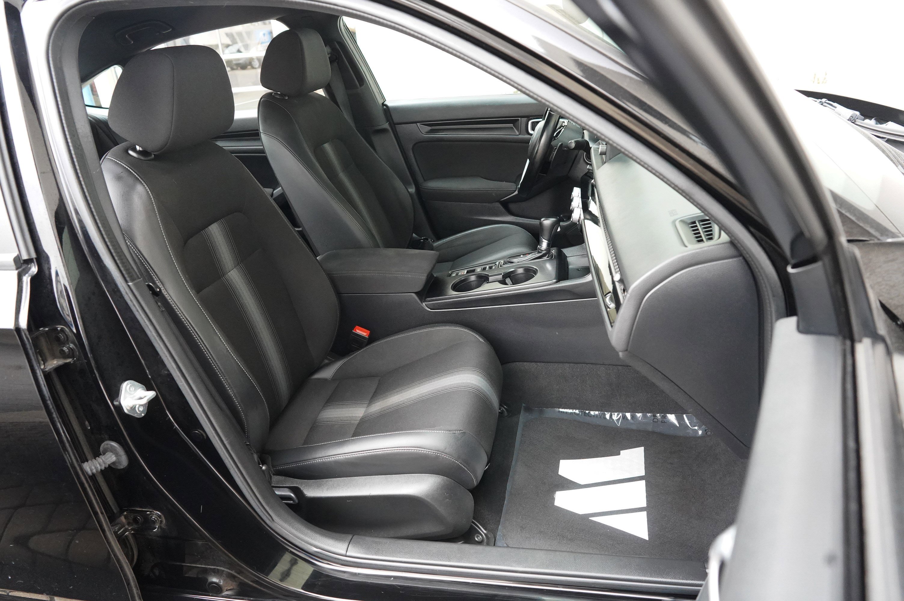 Used 2023 Honda Civic Sport image 26