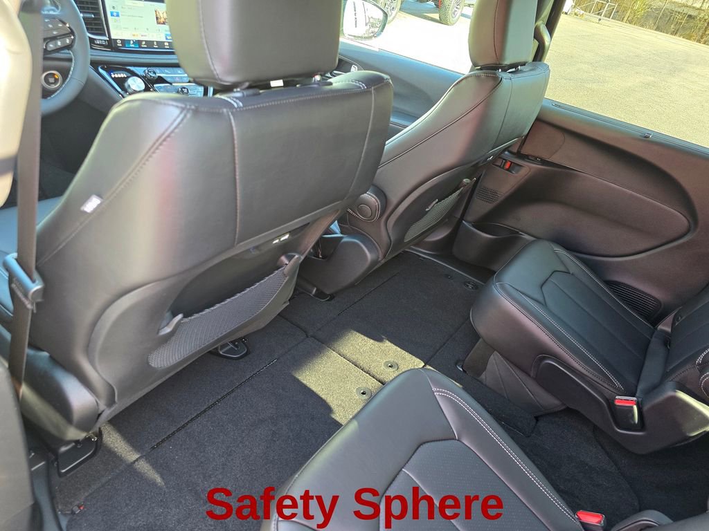 New 2026 Chrysler Pacifica Select image 22