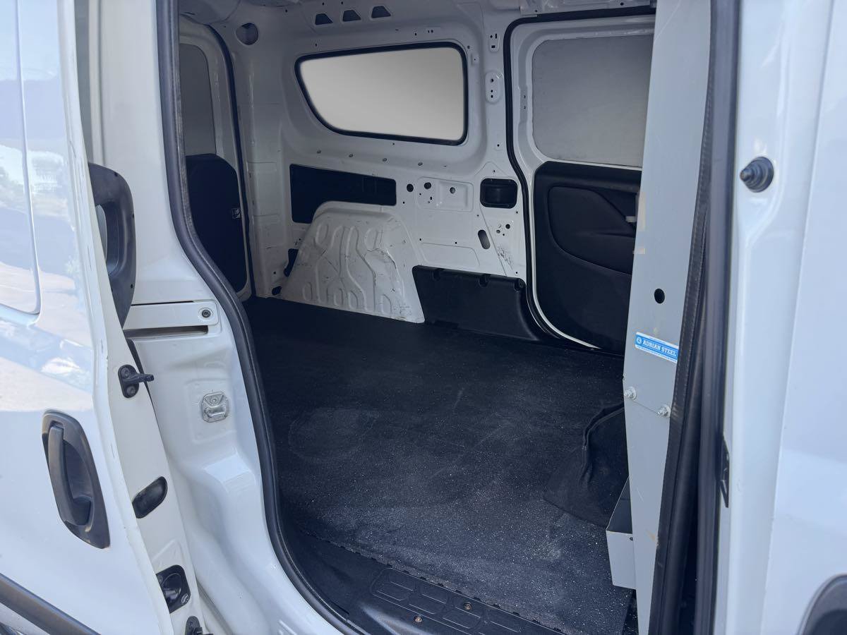 Used 2018 RAM ProMaster City Tradesman FWD image 9