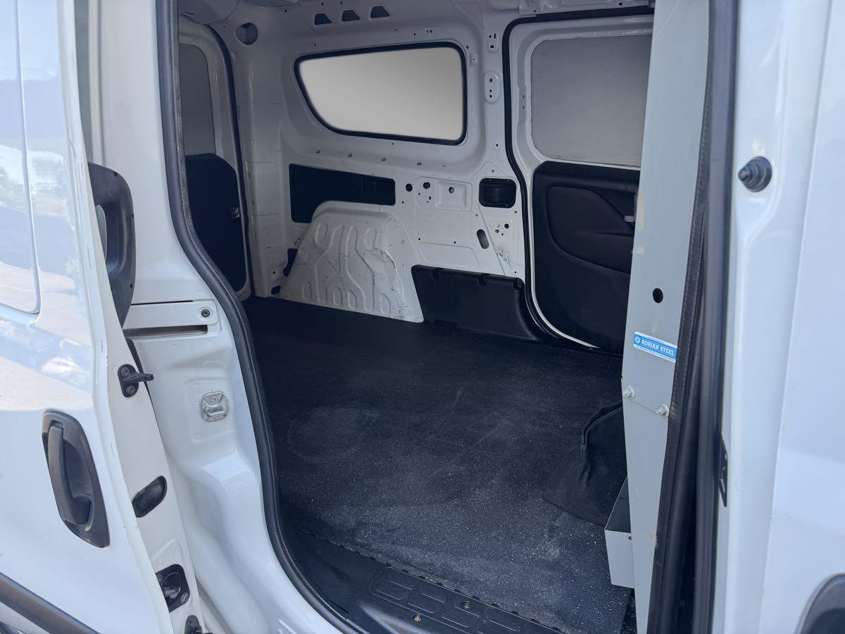 Used 2018 RAM ProMaster City Tradesman FWD image 9