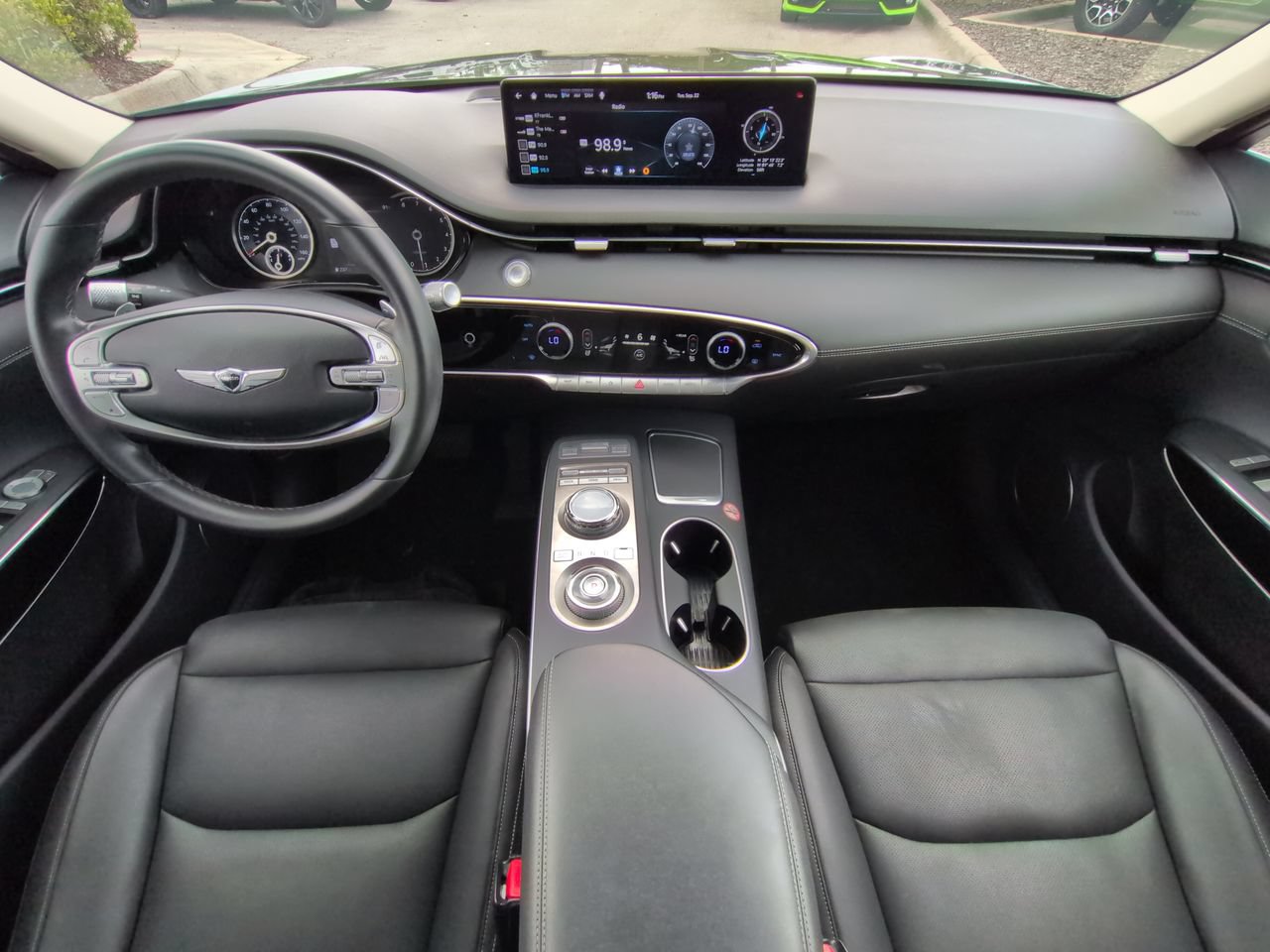 Used 2025 Genesis GV70 2.5T AWD/4WD image 16