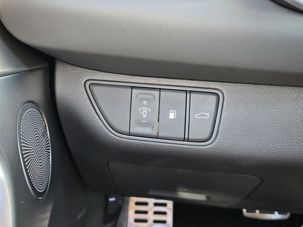 Used 2026 Genesis G70 3.3T Sport Prestige RWD image 29