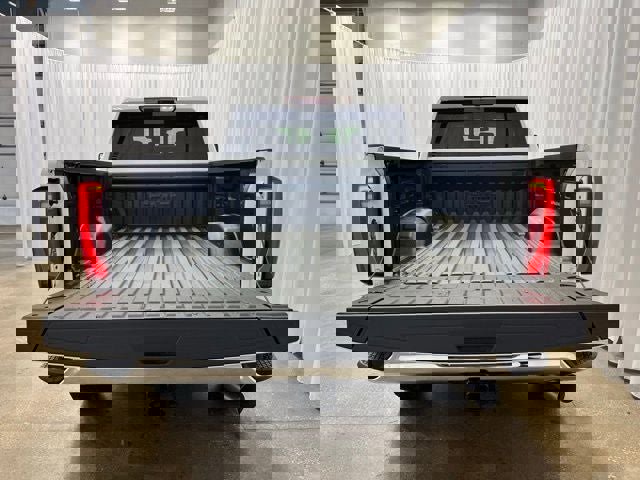 New 2025 GMC Sierra 3500 SLT image 18