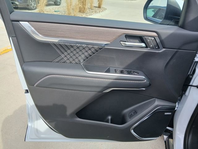 New 2026 GMC Acadia Denali w/ Super Cruise Package image 11