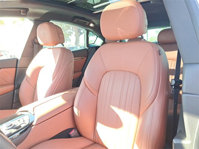 Used 2023 Maserati Levante GT image 19
