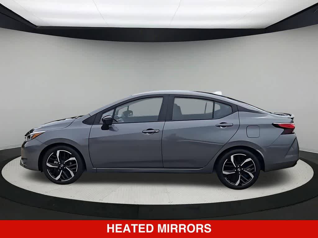 Used 2024 Nissan Versa SR FWD image 5