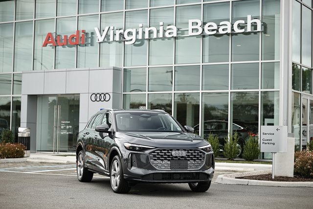 New 2025 Audi Q5 Premium Plus image 1