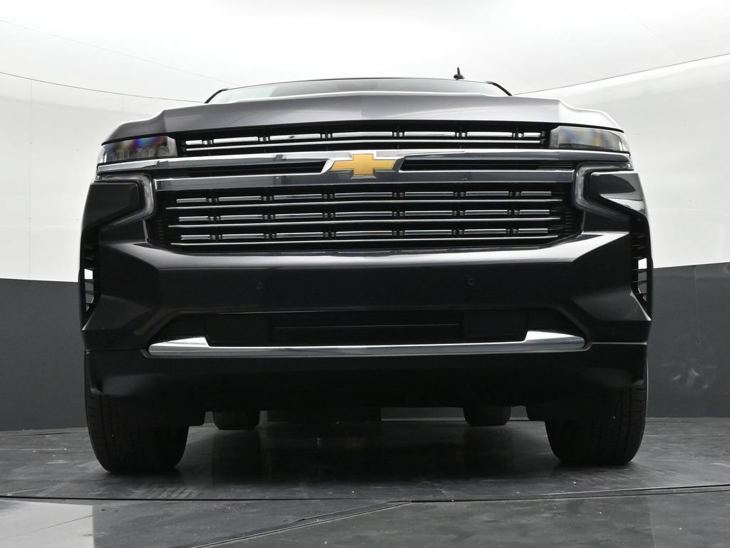 Used 2024 Chevrolet Suburban Premier AWD/4WD image 27