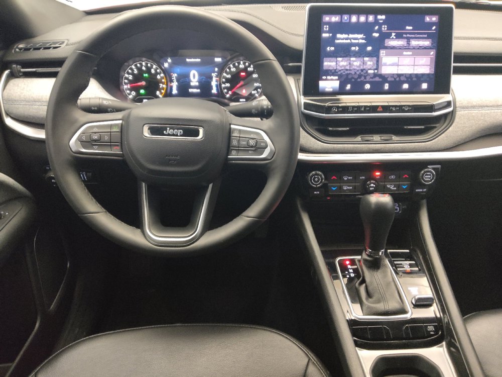 Used 2023 Jeep Compass Latitude w/ Convenience Group AWD/4WD image 22