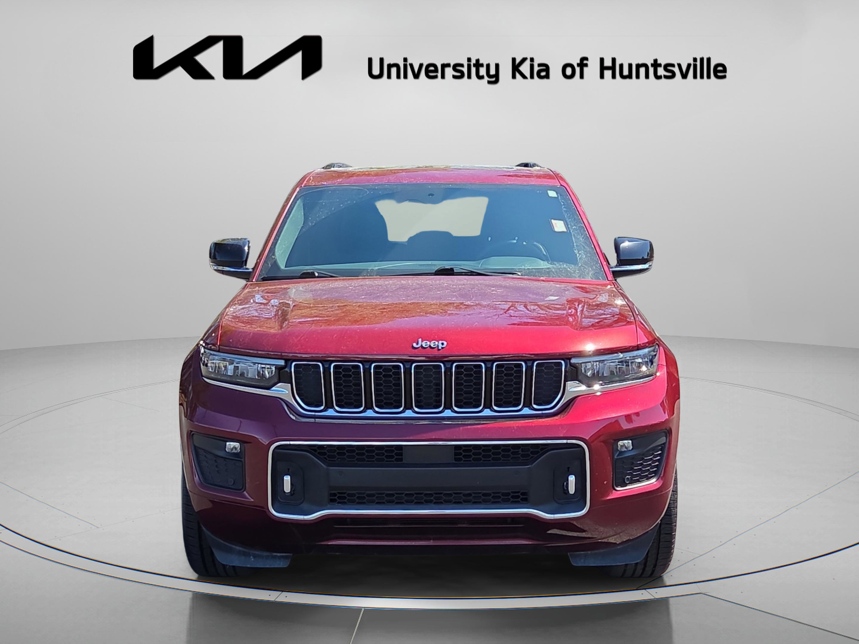 Used 2023 Jeep Grand Cherokee Overland image 2