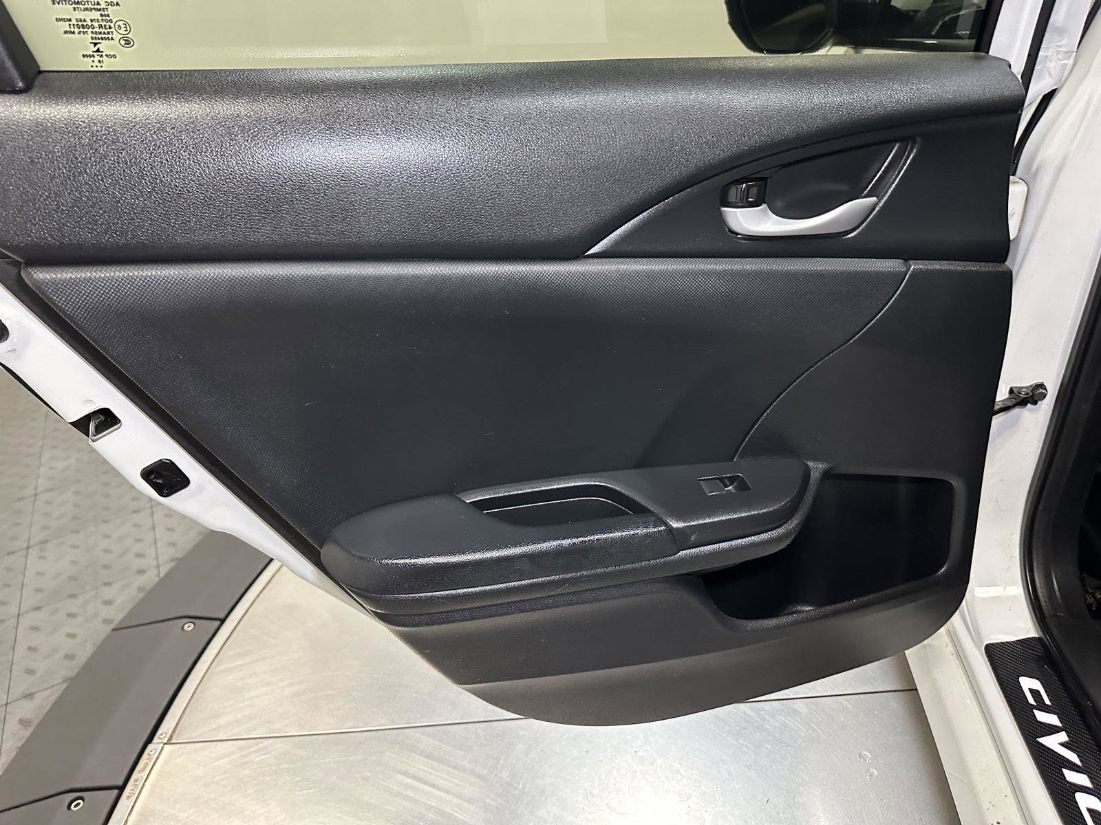 Used 2020 Honda Civic Sport image 29