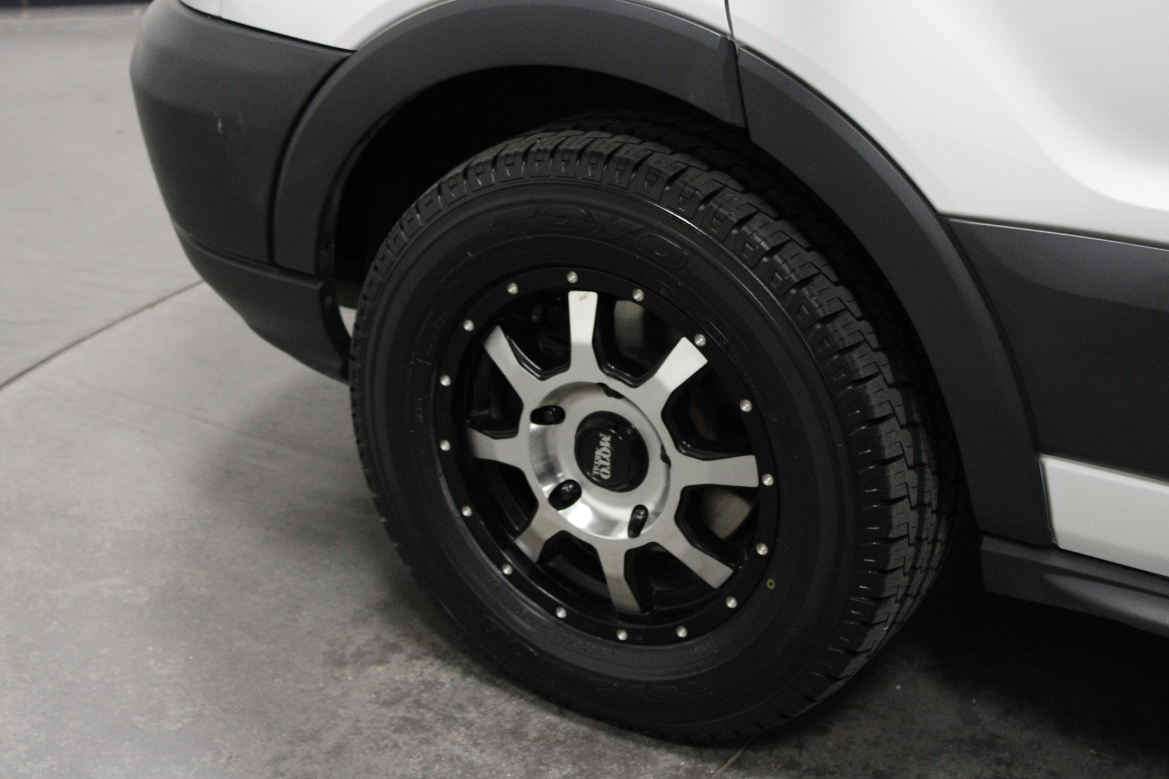 Used 2018 Ford Transit 150 XLT image 10