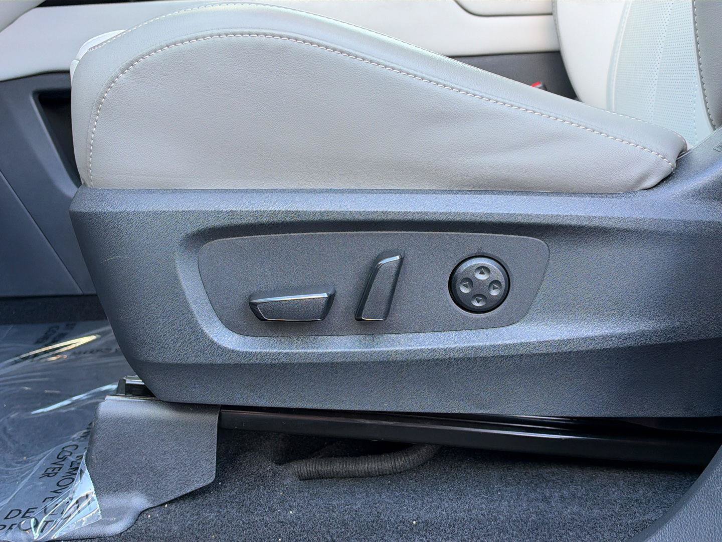 Used 2026 INFINITI QX60 Luxe w/ Cargo Package AWD/4WD image 29