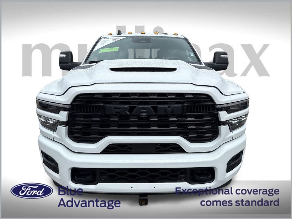 Used 2025 RAM 3500 Limited image 12