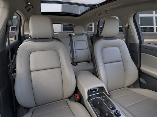 Used 2025 Lincoln Corsair Grand Touring w/ Equipment Group 301A AWD/4WD image 10