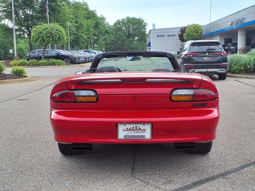 Used 2002 Chevrolet Camaro Z28 RWD image 7