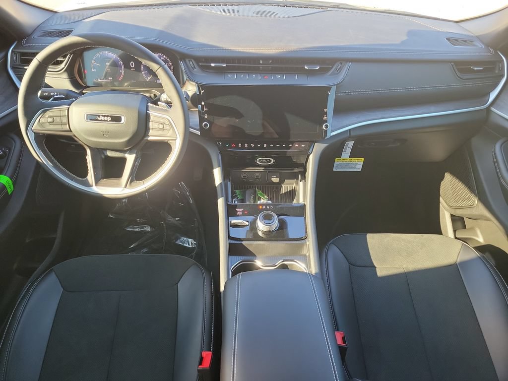 New 2026 Jeep Grand Cherokee Altitude AWD/4WD image 21