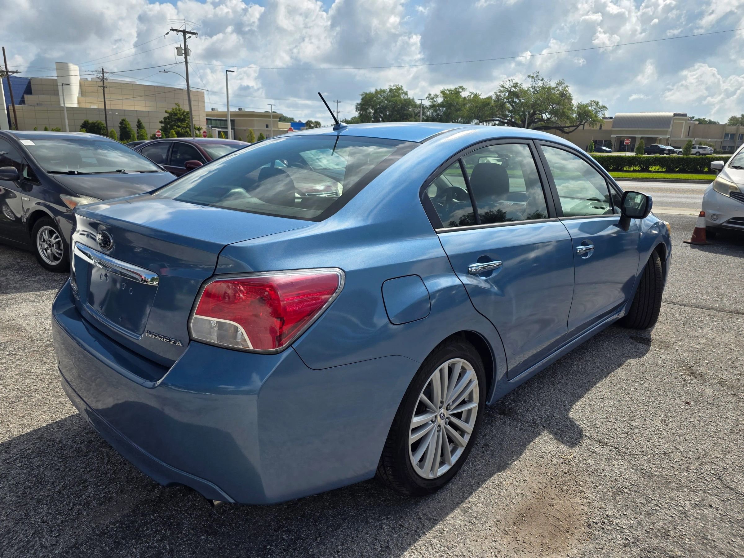 Used 2012 Subaru Impreza 2.0i Limited AWD/4WD image 7