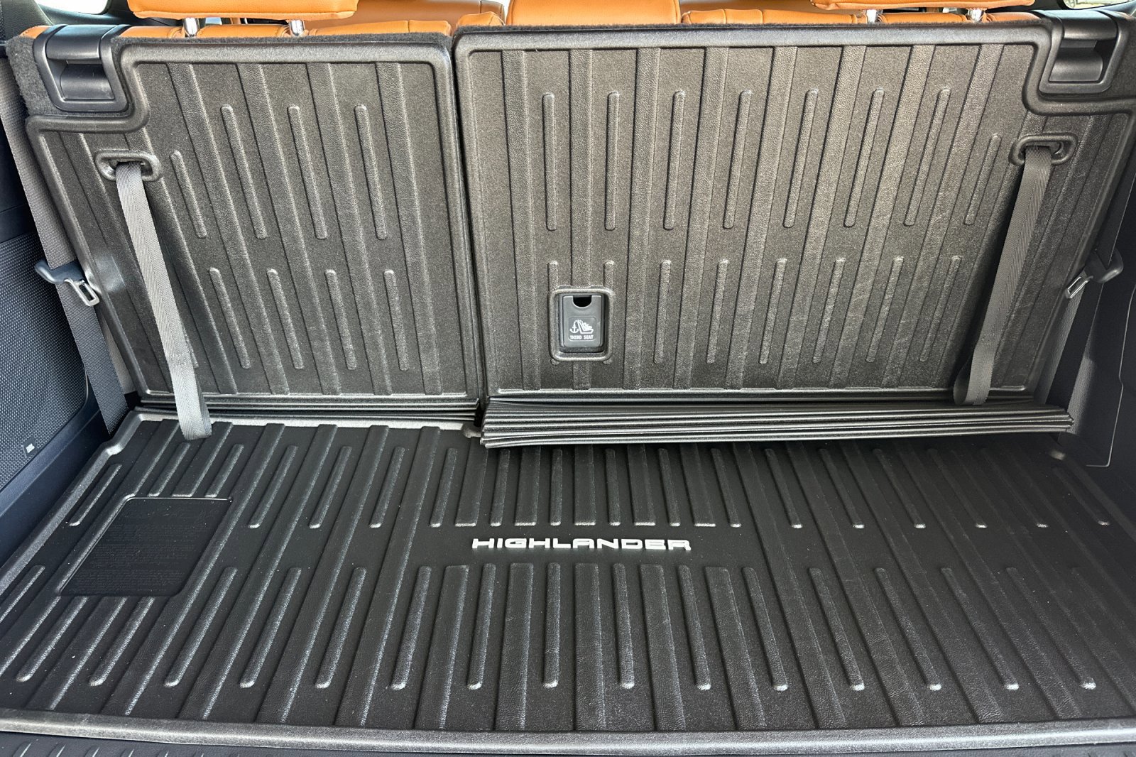 Certified 2026 Toyota Highlander Platinum AWD/4WD image 16
