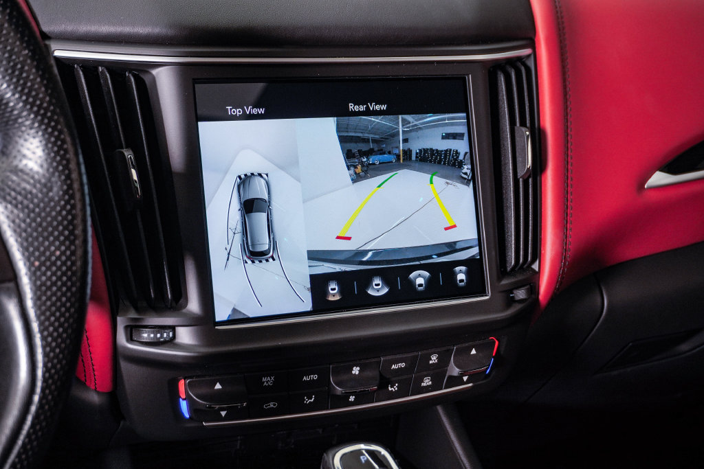 Used 2022 Maserati Levante Modena AWD/4WD image 23