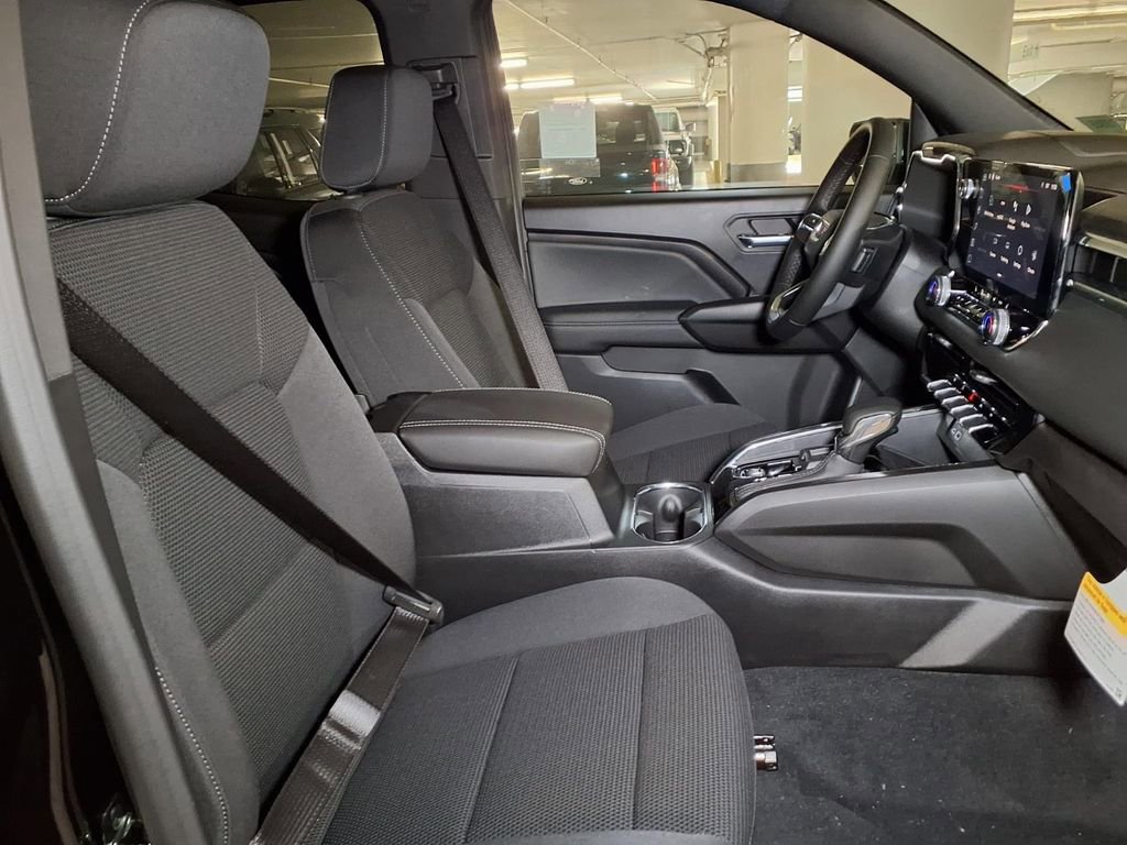New 2026 GMC Canyon Elevation w/ Convenience Package RWD image 6
