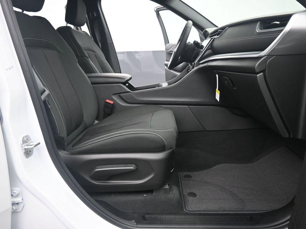 New 2025 Jeep Grand Cherokee Laredo X image 18