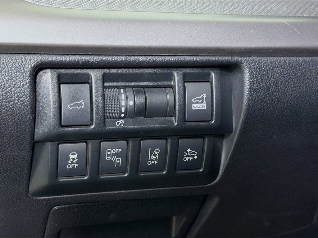 Used 2019 Subaru Outback 2.5i Premium image 9